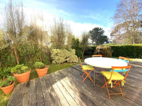 Maison à 320m de la plage de la Grève Blanche avec jardin à TREGASTEL - Réf 180